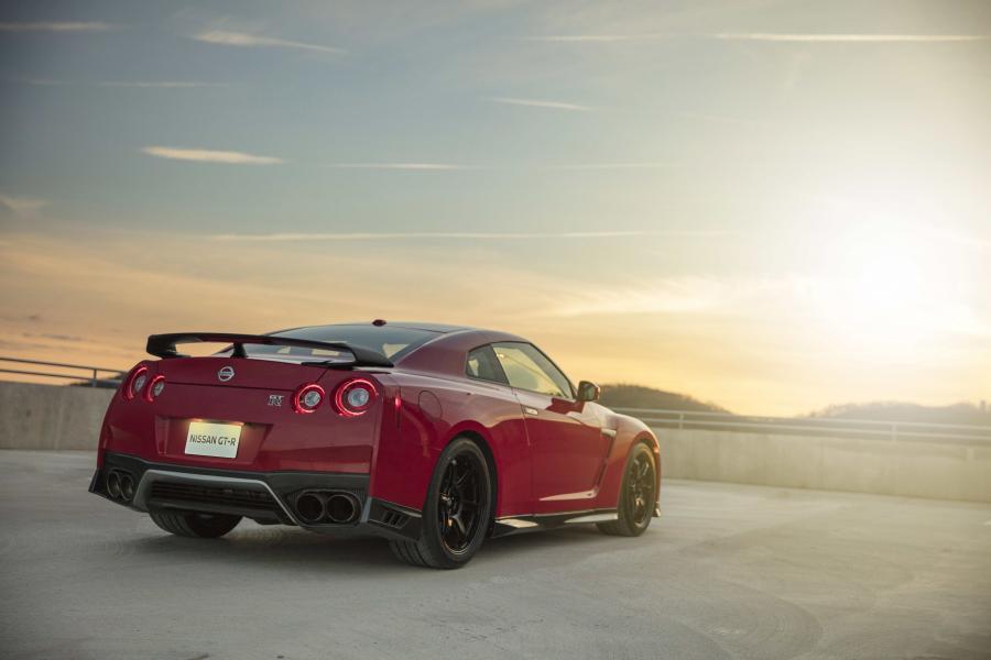  Nissan GT-R Track Edition (R35) 2017 года  (NA) (фото 18 из 45)